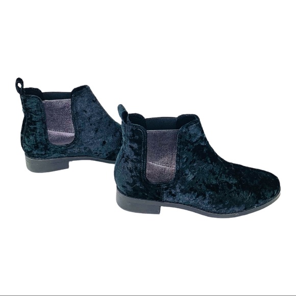 TOMS ELLA Velvet Ankle Booties NEW  In Faded Black Suede Womens Size 6 - Picture 8 of 11